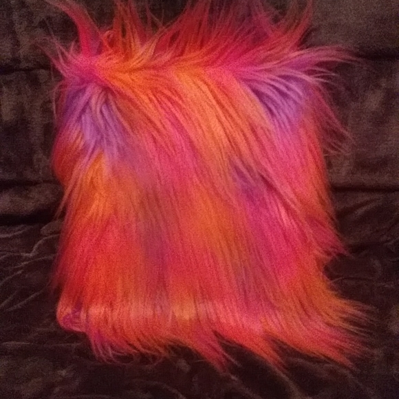 A binder - Picture 2 of 3